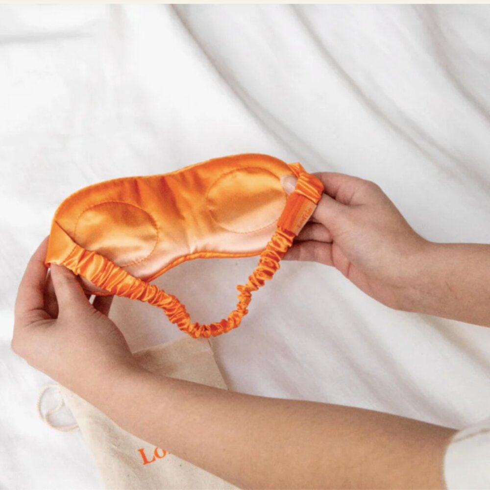 Loftie Sleep Mask Silky Soft Elastic Mask with Travel Pouch NEW Synthetic Silk